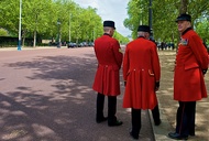 The Sweet Soldiers at the Royal